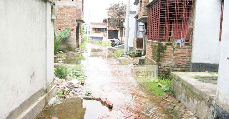 ঝিনাইদহে বিরামহীন বর্ষণে জনজীবন বিপর্যস্ত