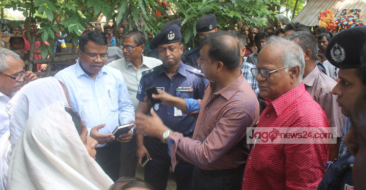 পুরোহিত হত্যার ঘটনাস্থল পরিদর্শনে ভারতীয় হাইকমিশনের দুই কর্মকর্তা