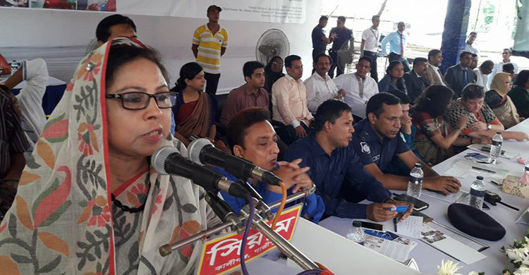 নারী সমাজকে দরিদ্র রেখে উন্নয়ন সম্ভব নয়