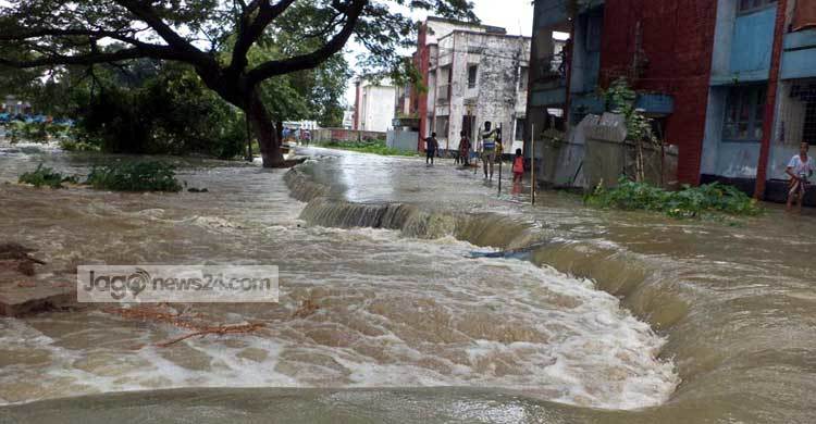 পদ্মার পানি বিপদসীমার ৬০ সেন্টিমিটার উপরে 