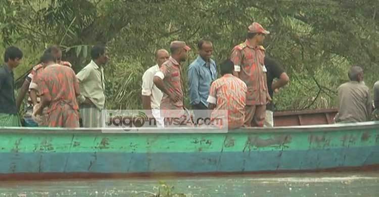 মাদারীপুরে ট্রলারডুবি : এখনো নিখোঁজ ২
