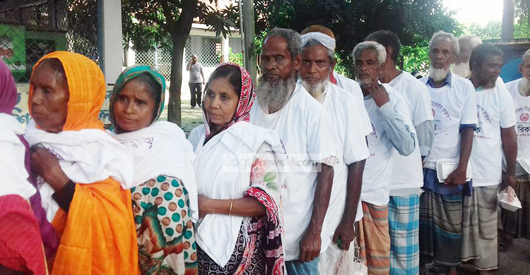 ‘ছেলেরা বিয়ে করে যে যার মতো সংসার করছে’