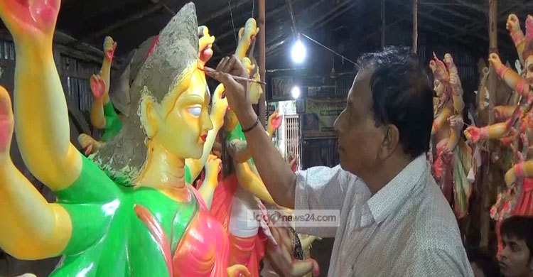 নরসিংদীর প্রতিমার কদর দেশজুড়ে