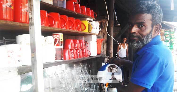 নজর কাড়ছে মুখলেসের ৫৯ পদের চা