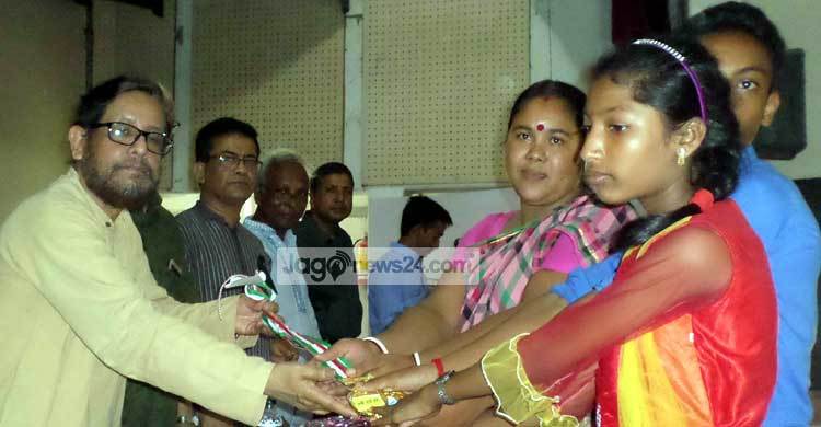 ঝরে পড়া শিক্ষার্থীদের সাফল্যে মুগ্ধ সংস্কৃতিমন্ত্রী