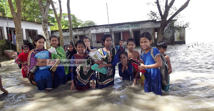 পানির নিচে বাউফলের ১৮টি চর