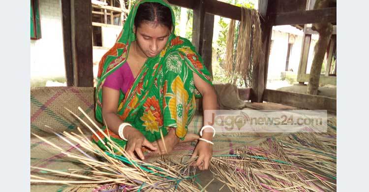 ঐতিহ্যবাহী শীতল পাটির দুর্দিন