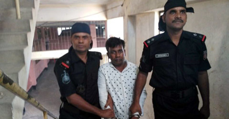 কক্সবাজারে ২১ রাউন্ড গুলিসহ যুবক আটক