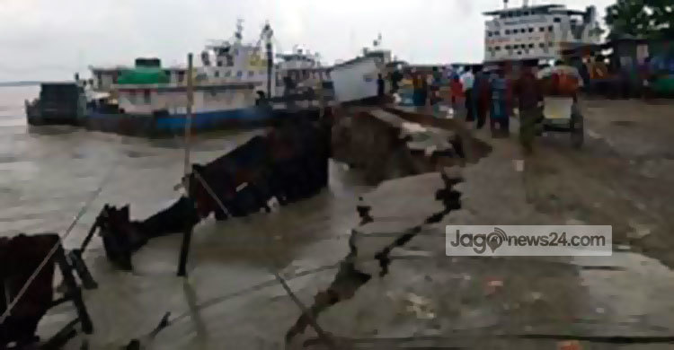 দৌলতদিয়ায় ৩ নম্বর ঘাটে ফের ভাঙন 