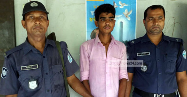 রাজবাড়ীতে জঙ্গিবিরোধী অভিযানে ডাকাতসহ আটক ২