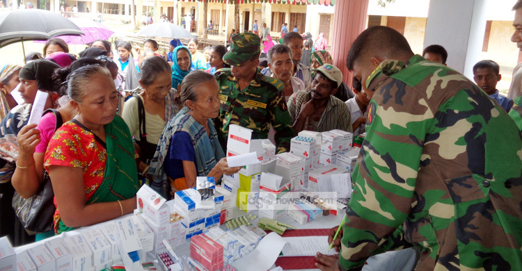 নানিয়ারচরে সেনাবাহিনীর উদ্যোগে বিনামূল্যে চিকিৎসা ক্যাম্প