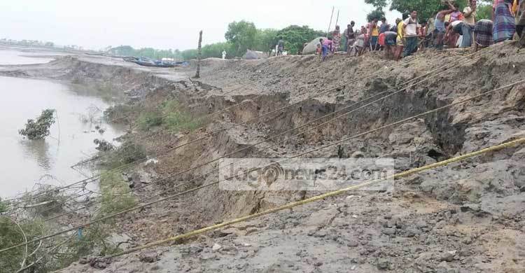 খোলপেটুয়া নদীর বাঁধে ভাঙন