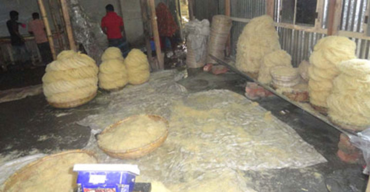 ভেজাল সেমাই তৈরির দায়ে তিন কারখানাকে জরিমানা