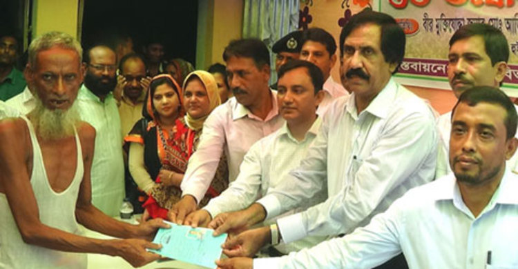 শেরপুরে ১০ টাকা দরে চাল বিতরণ শুরু