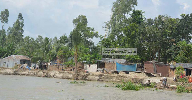 সিরাজগঞ্জে যমুনার পানি বিপদসীমার উপরে