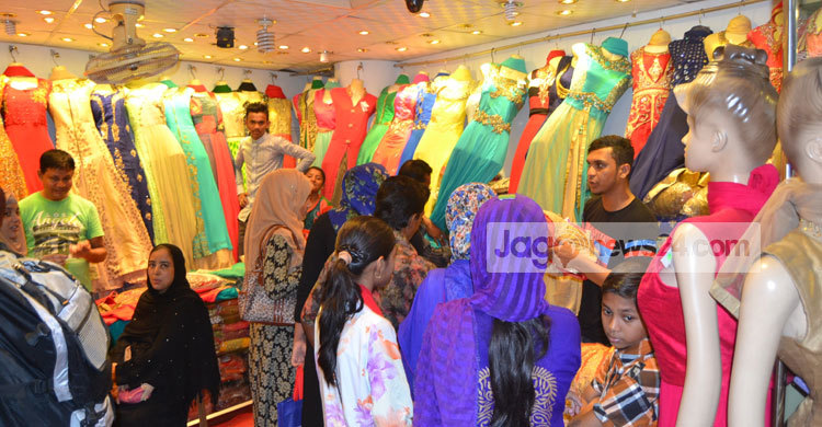 ভারতীয় কাপড়ের দখলে সিলেটের ঈদ বাজার
