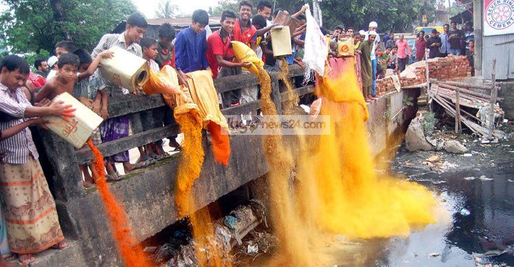 রঙ আর ধানের তুষ মিশিয়ে তৈরি হচ্ছে ভেজাল মসলা