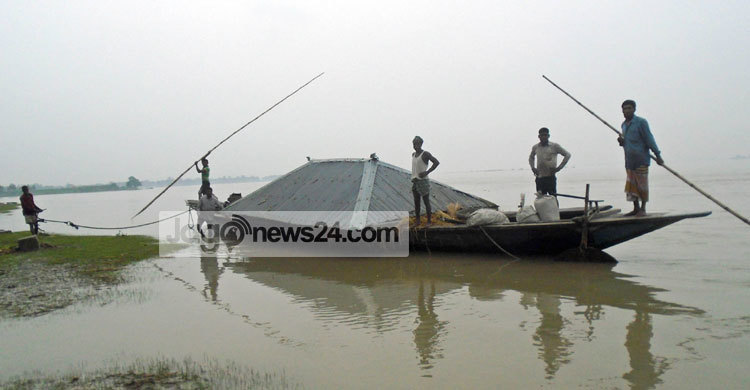 বিপদসীমার উপরে তিস্তা : পানিবন্দি ২৫ হাজার মানুষ