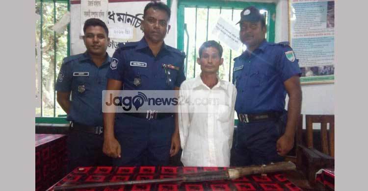খাগড়াছড়িতে অস্ত্রসহ আটক ১