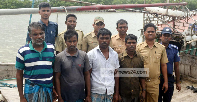 চার বাংলাদেশিকে ফেরত দিল বিএসএফ