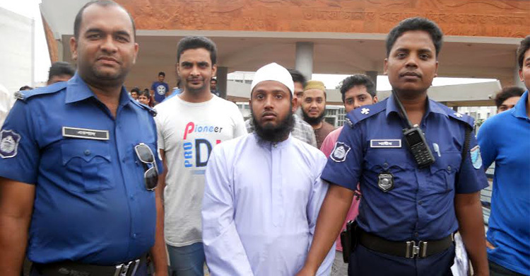 বিটেকে আটক সন্দেহভাজন ব্যক্তিকে কোর্টে চালান