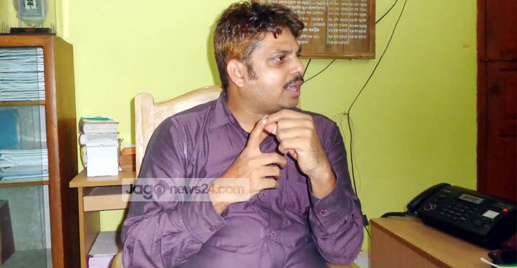 পাহাড়ে প্রযুক্তির আলো ছড়াচ্ছেন মশিউর রহমান