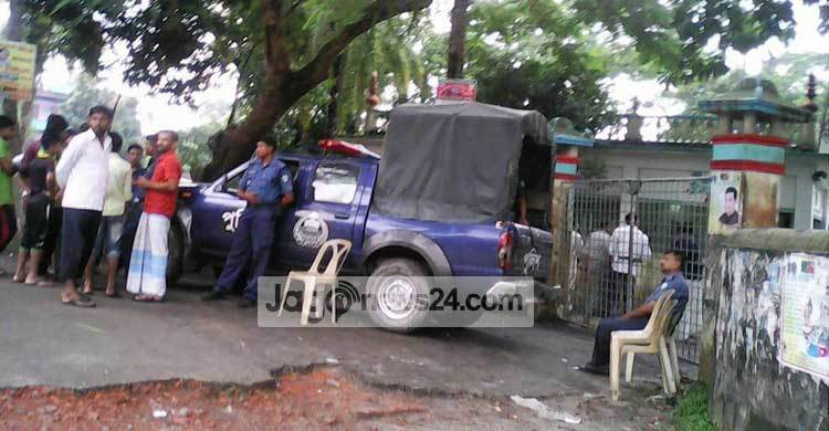 খন্দকার মোশতাকের বাবার নামের ঈদগাহ মাঠে ১৪৪ ধারা