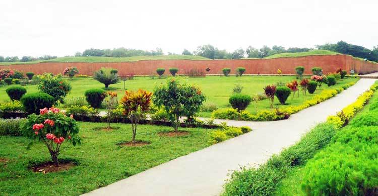 দর্শনার্থী বরণে প্রস্তুত কুমিল্লার বিনোদন কেন্দ্রগুলো