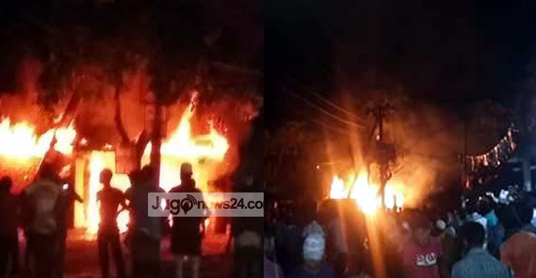 কক্সবাজারে তেলের দোকানে ভয়াবহ অগ্নিকাণ্ড