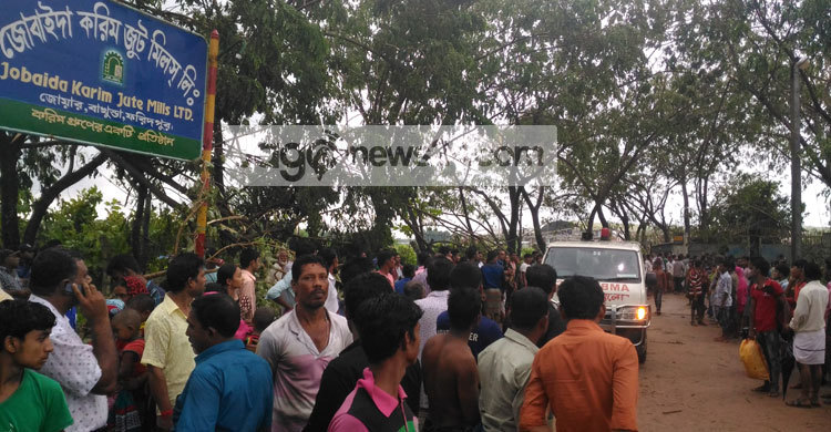 ফরিদপুরে ঘূর্ণিঝড়ে নিহত ১