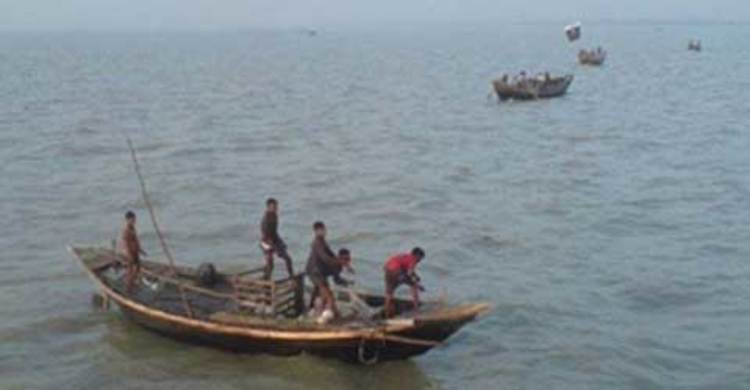 হাওরে বিদ্যুতের তারে জড়িয়ে তিনজনের মৃত্যু