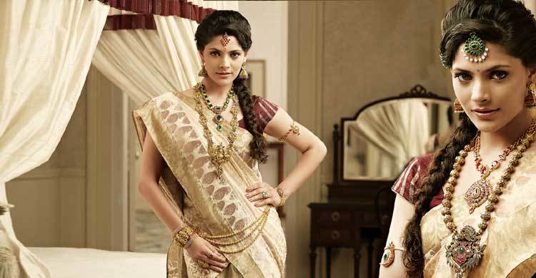 আমাদের ঐতিহ্যবাহী অলঙ্কার