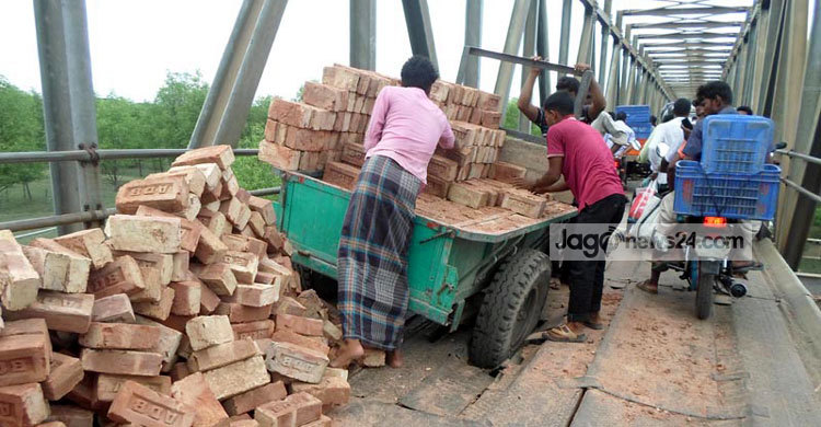 কেউ কথা রাখে না