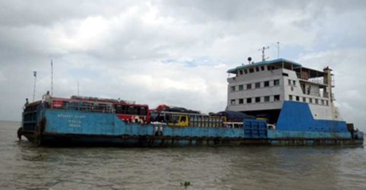 শিমুলিয়া-কাওড়াকান্দি নৌরুটে ফেরি চলাচল বন্ধ