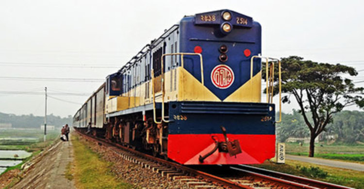ঢাকা-ময়মনসিংহ রুটে ট্রেন চলাচল বন্ধ