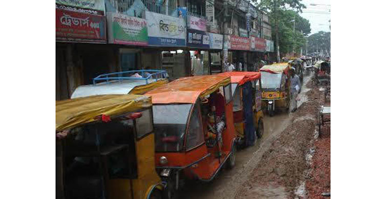 অটোরিকশার যাতাকলে পিষ্ট বরিশালবাসী