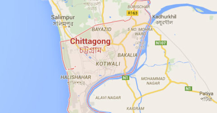 চট্টগ্রামে তিন সাংবাদিকের উপর হামলা