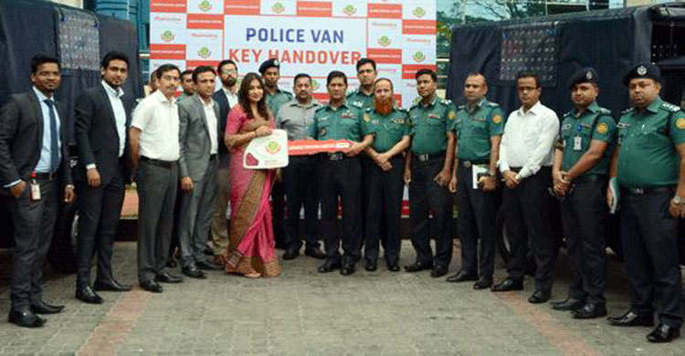 ডিএমপিকে পুলিশ ভ্যান উপহার দিলো র‌্যাংগস মটরস