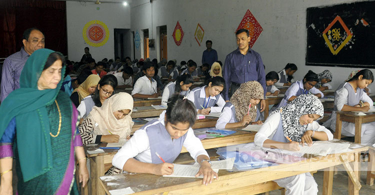 দিনাজপুর বোর্ডে এক হাজার ৪৮ জন পরীক্ষার্থী অনুপস্থিত
