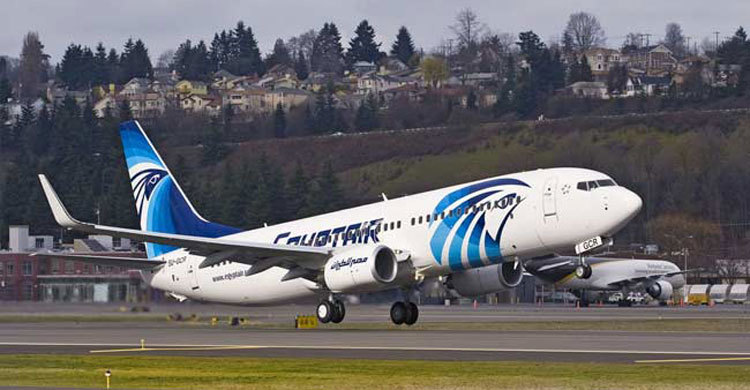 ৬৩ যাত্রী নিয়ে মিশরের বিমান ছিনতাই