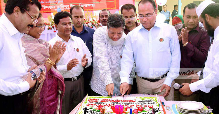 বর্তমানে তৃণমূল পর্যায়ে সুফল পাচ্ছেন নারীরা