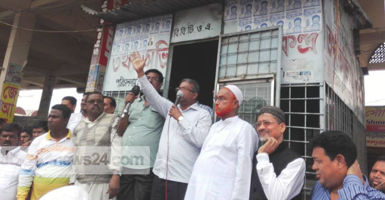 তিন দফা দাবিতে গাবতলীতে শ্রমিক-মালিক সংগঠনের সমাবেশ