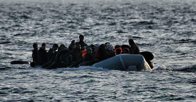 লিবীয় উপকূল থেকে ১৫শ` শরণার্থী উদ্ধার