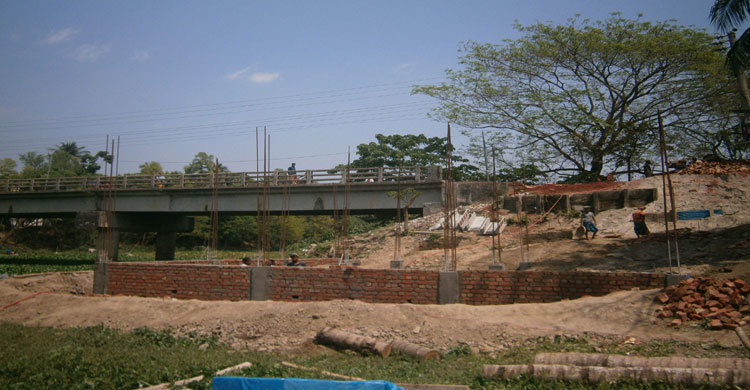 দখল হয়ে যাচ্ছে কপোতাক্ষ নদের জায়গা