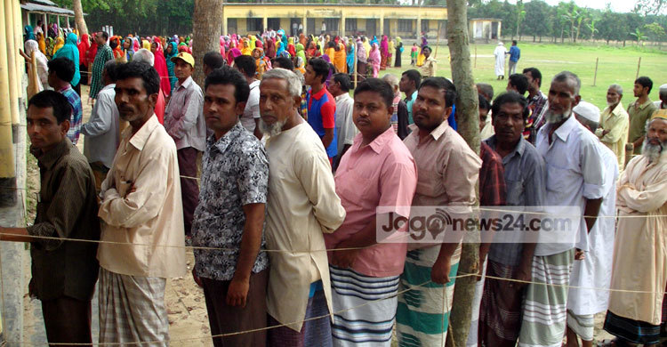 লালপুরে ৪ বিএনপি প্রার্থীর ভোট বর্জন