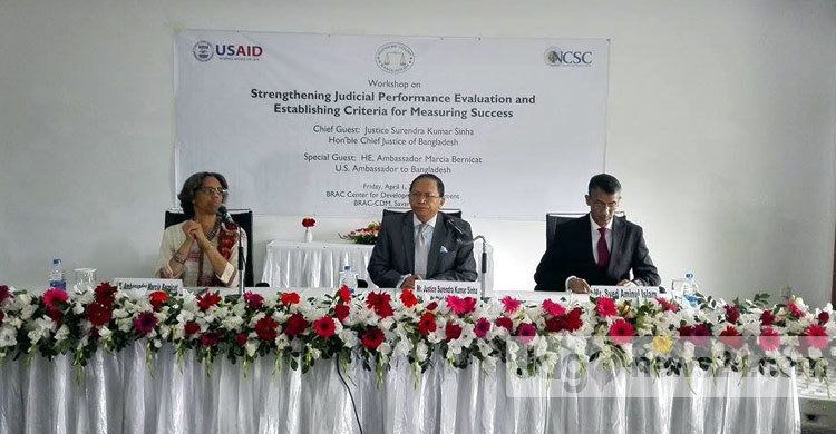 সন্ধ্যায় আদালত চালুর প্রক্রিয়া চলছে : প্রধান বিচারপতি