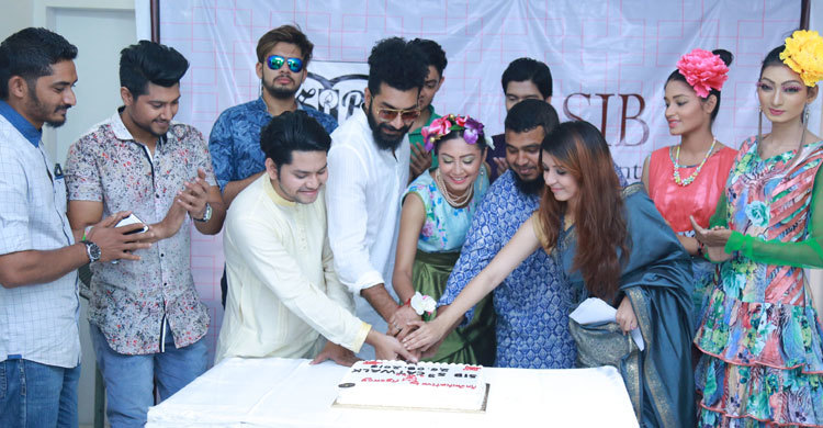 যাত্রা শুরু করলো এস কিউব