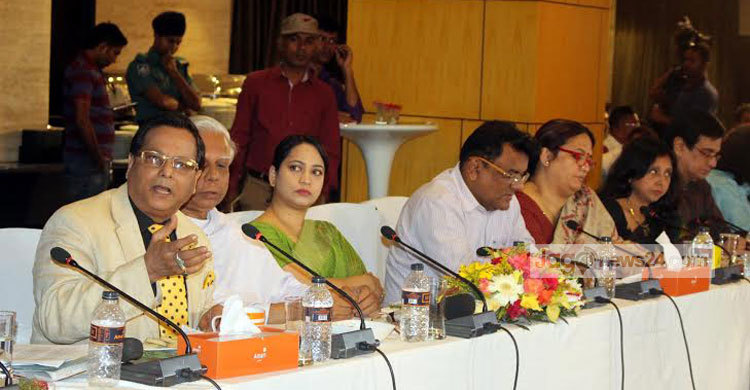 ‘আস্থা ফেরাতে পুলিশকে আরো উন্মুক্ত হতে হবে’