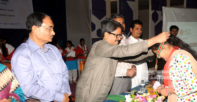 রুয়েটে অনুষ্ঠিত হলো জাতীয় হাইস্কুল প্রোগামিং প্রতিযোগিতা