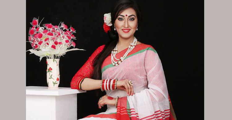 সাঁঝবেলায় বৈশাখের শাড়ি